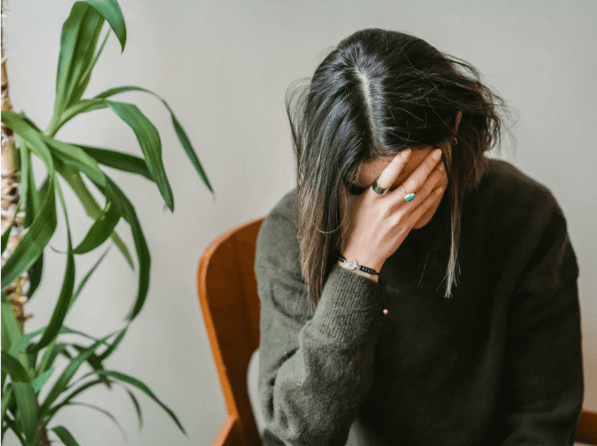 Un camarero logra la incapacidad permanente total por fatiga crónica, fibromialgia y pérdida de audición