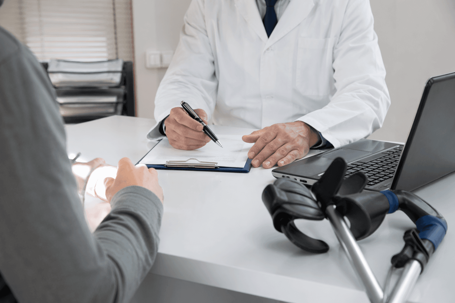 ¿Se puede seguir cobrando la incapacidad sin acudir al tribunal médico?